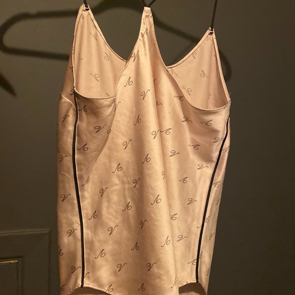 Victoria Secret sleeping set - Picture 2 of 4